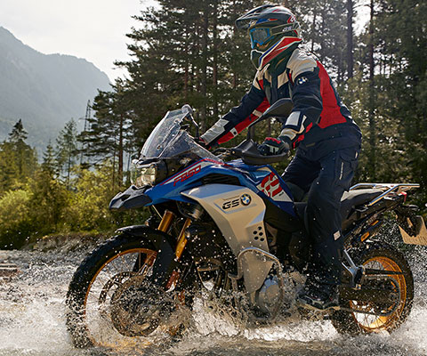La nouvelle BMW F 850 GS Adventure en utilisation tout-terrain