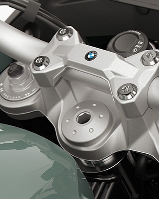 La fourche réglable de la BMW F 900 GS Adventure de BMW Motorrad