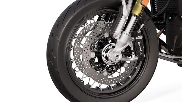 Les roues à rayons noires en option confèrent à la R 12 nineT de BMW Motorrad un look raffiné