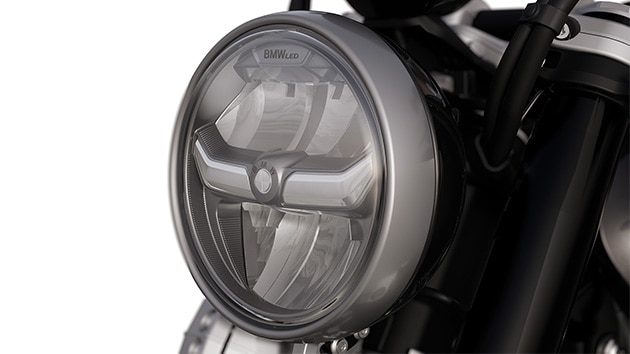 La R 12 de BMW Motorrad avec phare à LED intégrant l’éclairage diurne