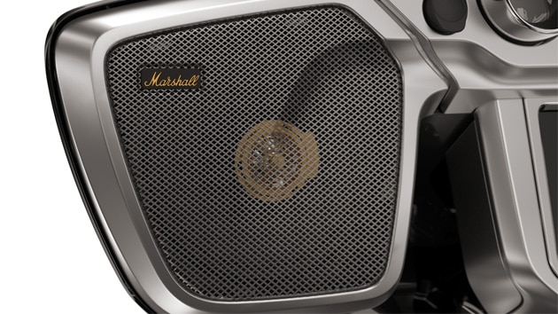 Les haut-parleurs intégrés de la marque Marshall.