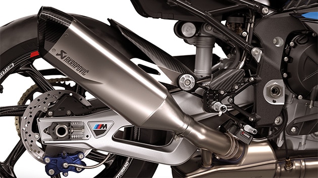 Système d’échappement en titane intégral de la M 1000 RR