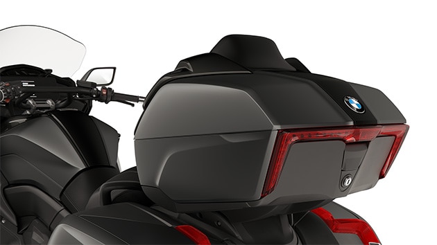 Gros plan sur le topcase avec éclairage arrière à LED de la K 1600 Grand America.